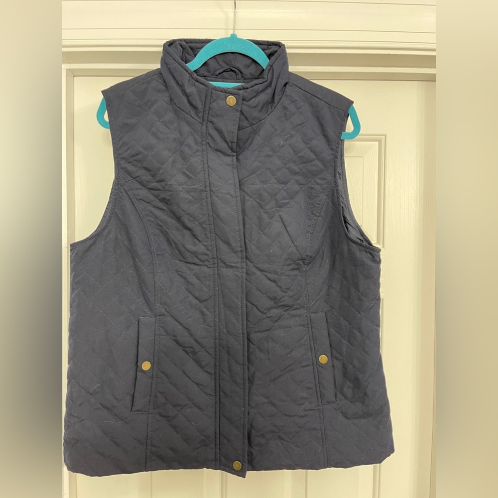 Dark blue vest - Like New